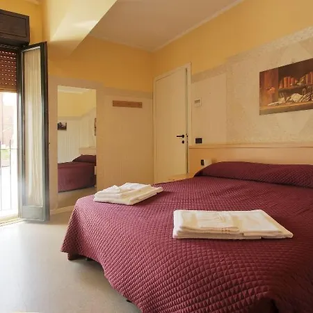 Hotel Saturnia 3*
