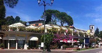 Saturnia Hotel 3*