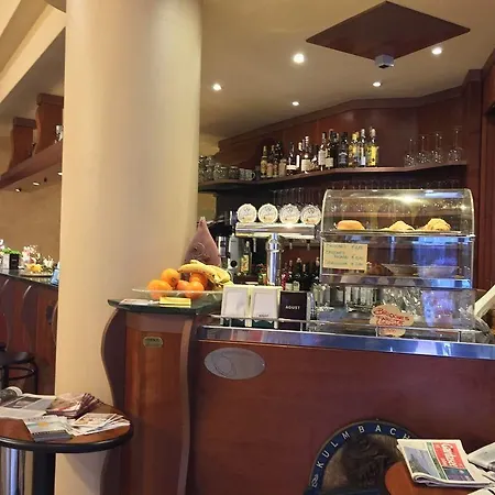 Hotel Saturnia Gardone Riviera